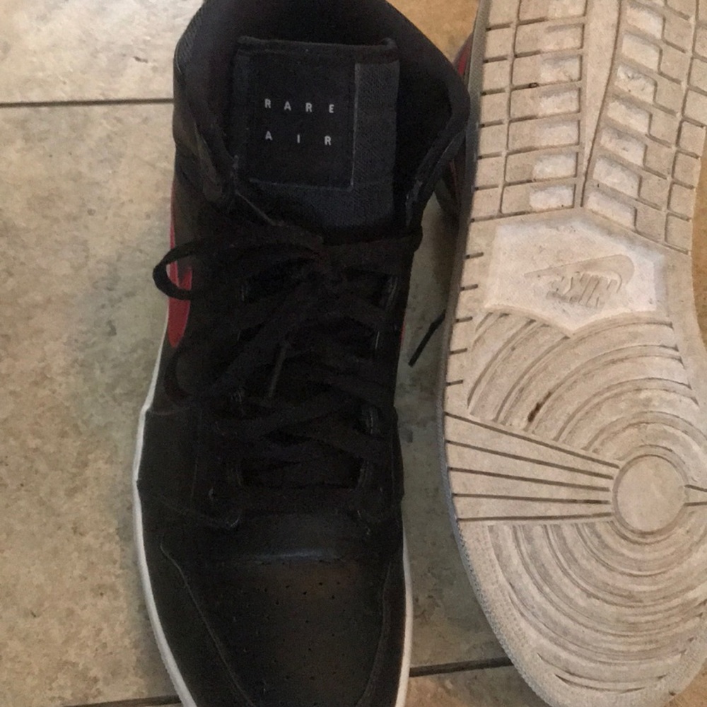 Jordan retro 1 high “Rare air patch”